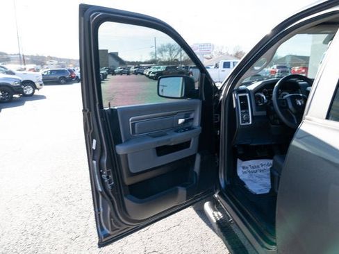 Used 2019 RAM 1500 Classic Warlock w/ Electronics Group image 10