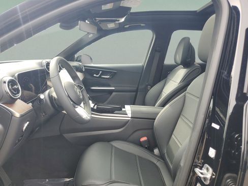 Used 2026 Mercedes-Benz GLC 300 4MATIC image 16