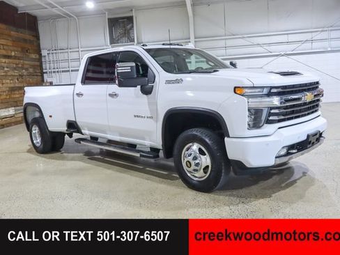 Used 2022 Chevrolet Silverado 3500 High Country w/ LPO, Hitch Package AWD/4WD image 2