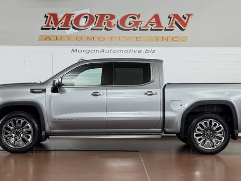 Used 2025 GMC Sierra 1500 Denali Ultimate AWD/4WD image 7