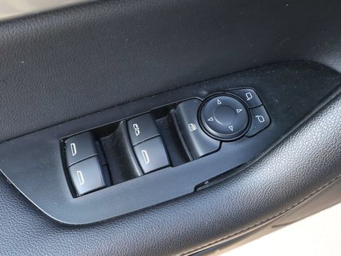 Used 2020 Chevrolet Blazer LT FWD image 13