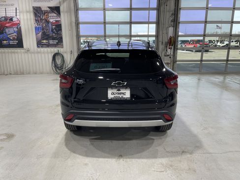 New 2026 Chevrolet Trax LT w/ Driver Confidence Package FWD image 7