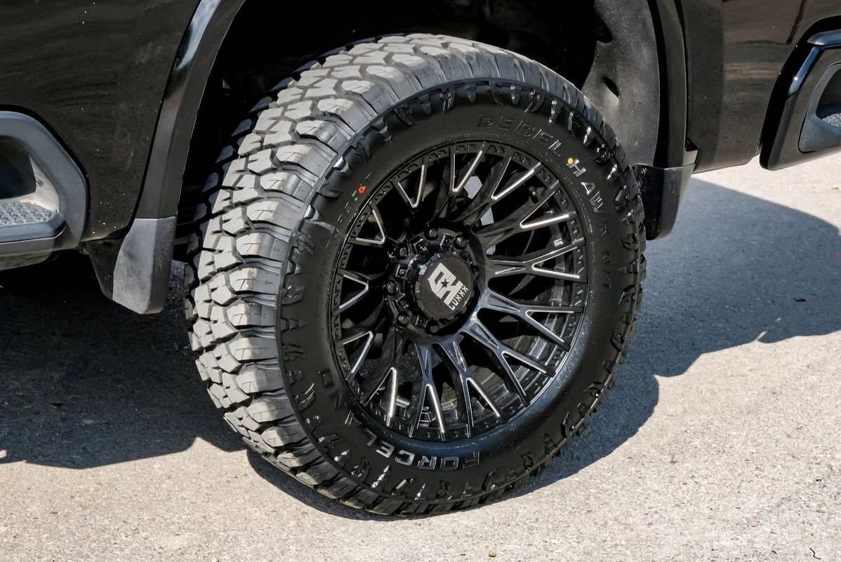 Used 2023 Chevrolet Silverado 2500 LTZ w/ LTZ Texas Edition AWD/4WD image 61