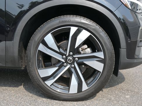 Used 2023 Volvo XC40 B5 Ultimate w/ Climate Package AWD/4WD image 13
