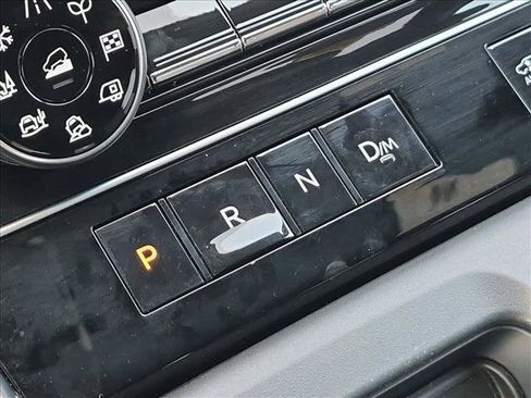 Used 2025 Nissan Armada PRO-4X AWD/4WD image 12