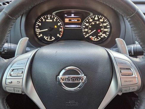 Used 2017 Nissan Altima 2.5 SR w/ LED Appearance Package image 20