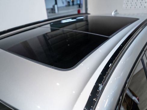 Used 2021 BMW X5 M image 18