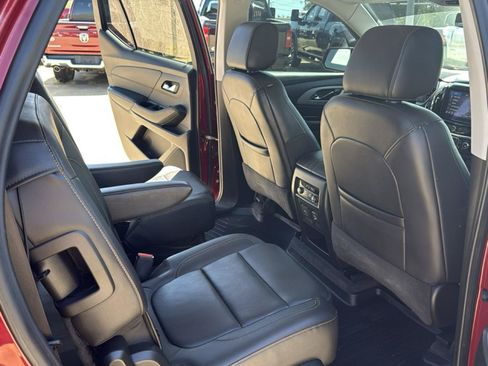 Used 2020 Chevrolet Traverse RS FWD image 41