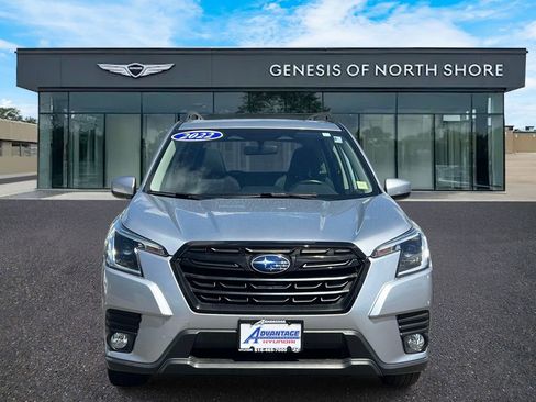 Used 2022 Subaru Forester Premium AWD/4WD image 2
