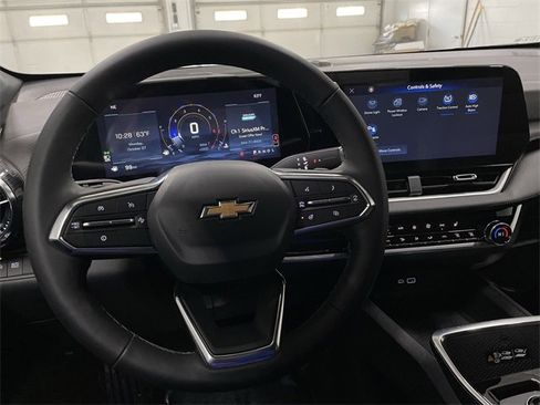 New 2026 Chevrolet Equinox LT w/ Convenience Package II image 18