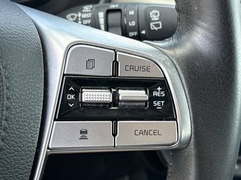 Used 2022 Kia Telluride S FWD image 21