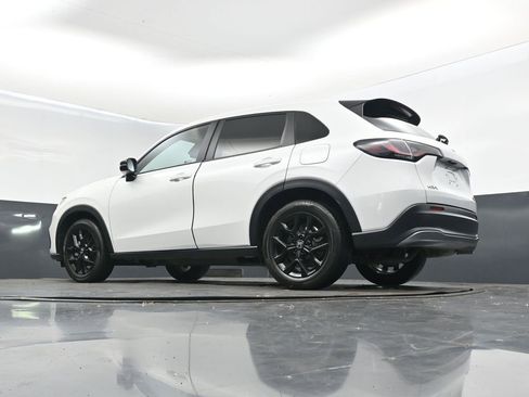 Used 2024 Honda HR-V Sport image 40