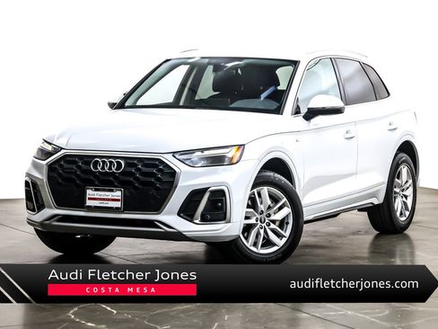 Used 2022 Audi Q5 2.0T Premium w/ Convenience Package image 1