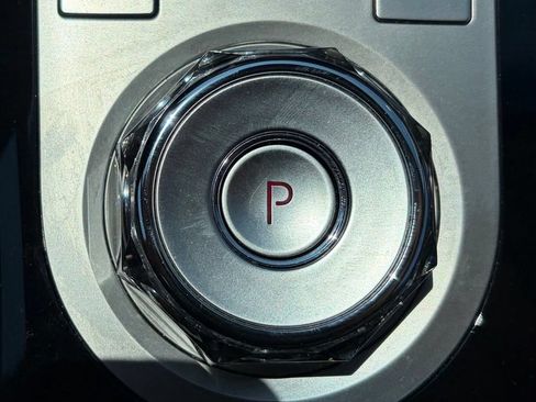 Certified 2026 Genesis GV70 2.5T AWD/4WD image 14