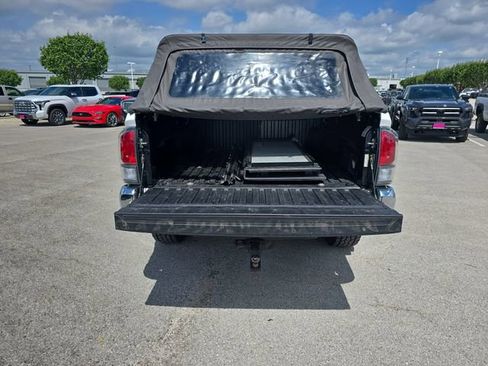 Used 2020 Toyota Tacoma TRD Off-Road AWD/4WD image 13