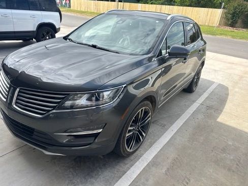 Used 2017 Lincoln MKC Reserve w/ Lincoln MKC Climate Package AWD/4WD image 2