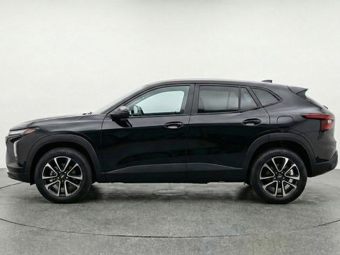 Used 2025 Chevrolet TrailBlazer LT FWD image 5
