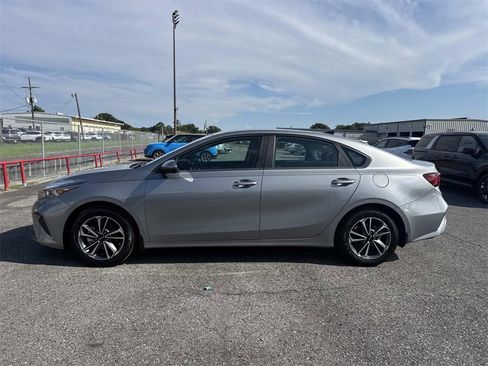 Used 2024 Kia Forte LXS w/ LXS Technology Package image 14