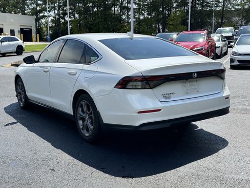 Used 2024 Honda Accord EX image 11