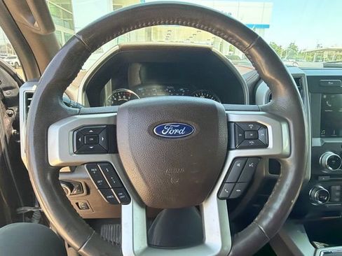 Used 2018 Ford F150 King Ranch w/ Equipment Group 601A Luxury AWD/4WD image 8