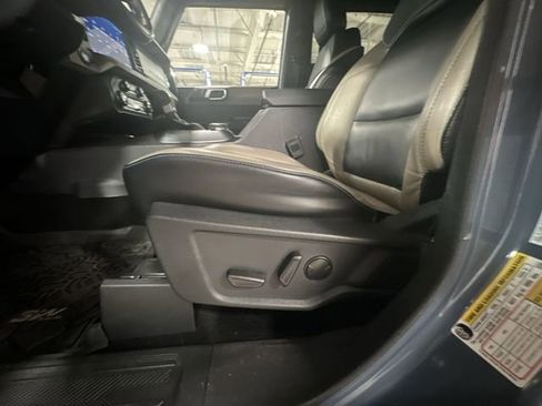 Used 2024 Ford Bronco Wildtrak AWD/4WD image 18
