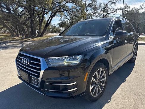 Used 2017 Audi Q7 3.0T Premium Plus image 4