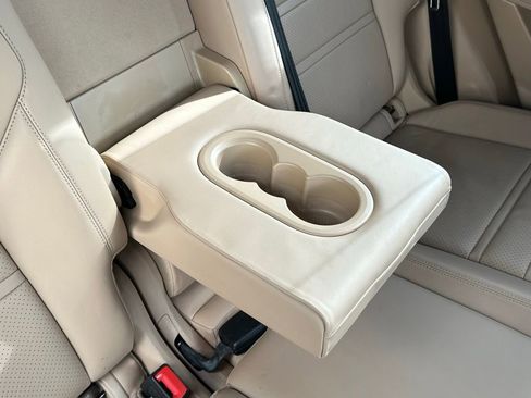 Used 2019 Porsche Cayenne image 32