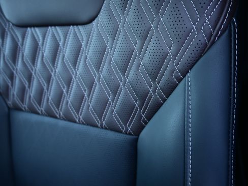 Certified 2025 Nissan Murano Platinum w/ Cargo Package image 25