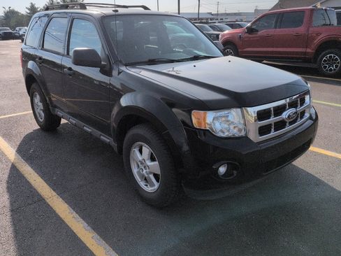 Used 2012 Ford Escape XLT FWD image 2