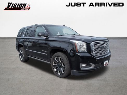 Used 2016 GMC Yukon Denali w/ Open Road Package image 3