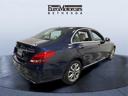 Used 2018 Mercedes-Benz C 300 4MATIC Sedan image 5