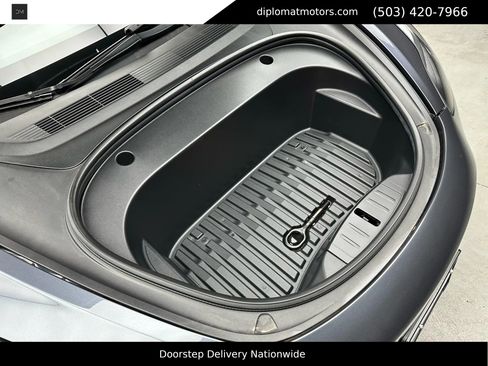 Used 2023 Tesla Model 3 Standard Range image 33