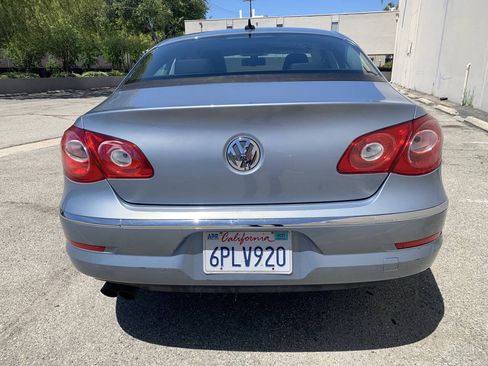 Used 2009 Volkswagen CC Sport FWD image 11