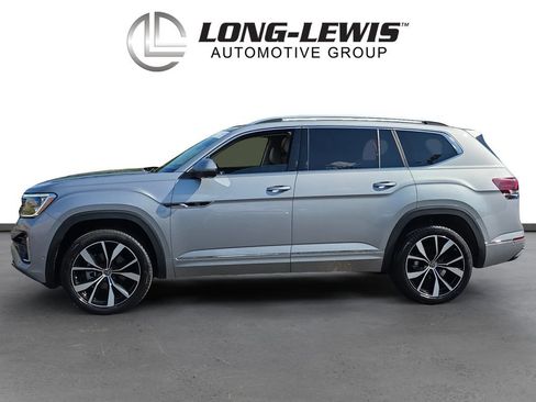 Certified 2024 Volkswagen Atlas SEL Premium R-Line AWD/4WD image 2