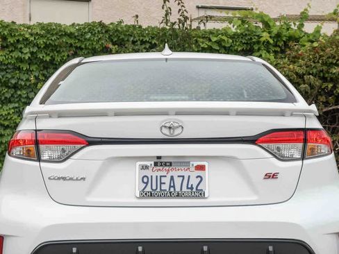 Certified 2025 Toyota Corolla SE FWD image 6
