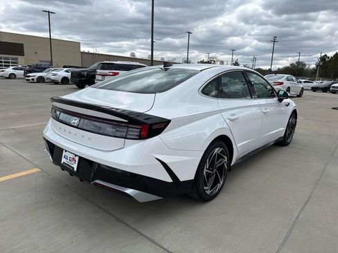 New 2026 Hyundai Sonata SEL FWD image 10