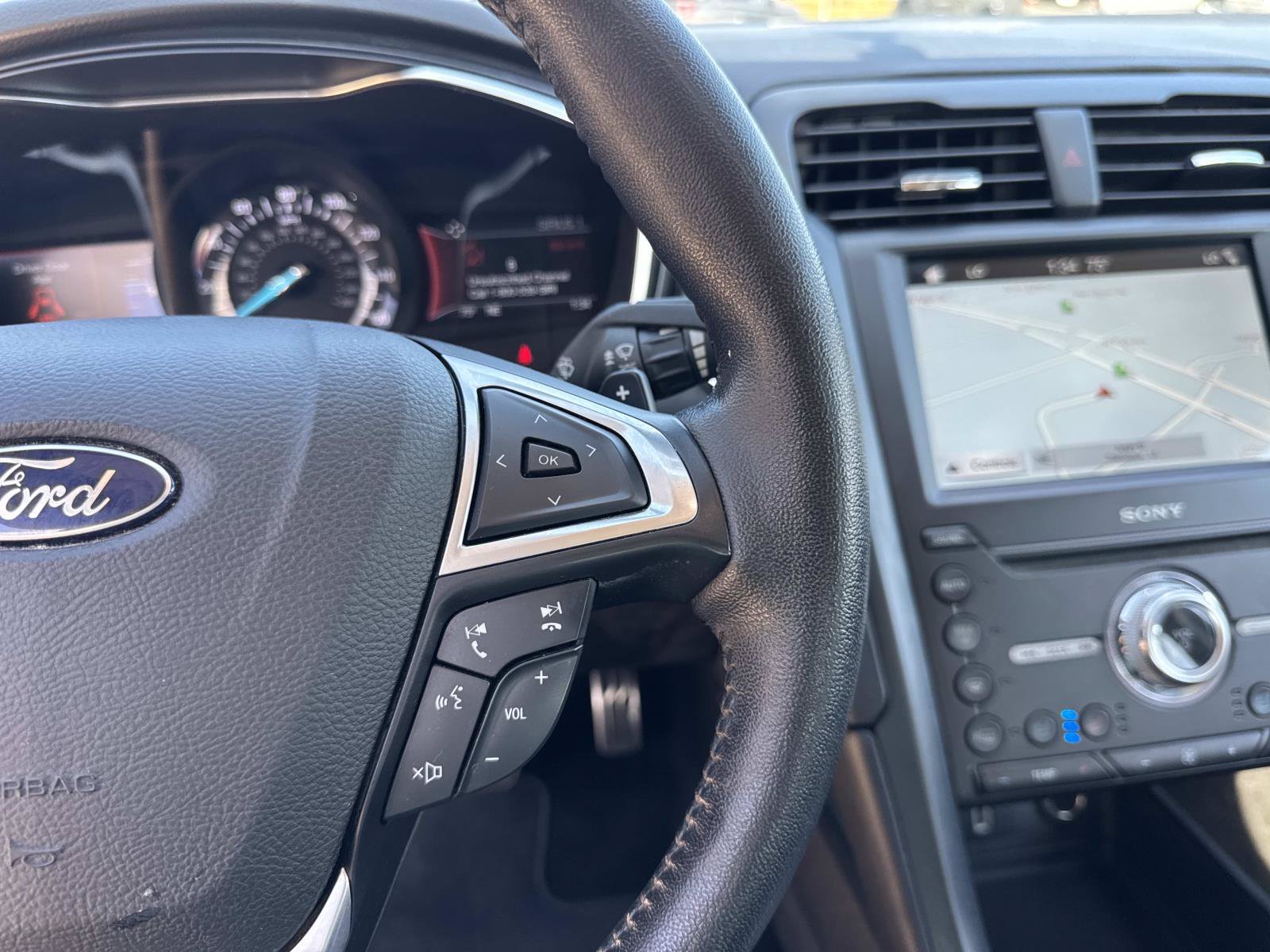Used 2017 Ford Fusion Titanium FWD image 24