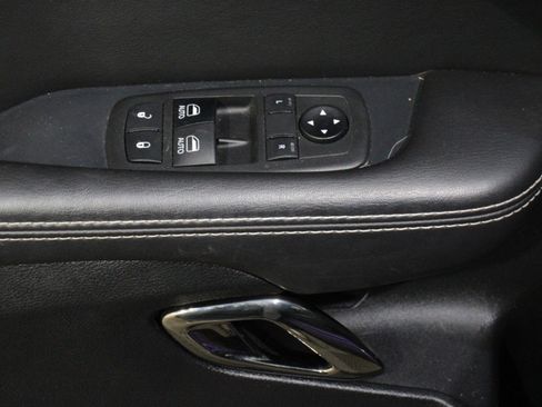 Used 2019 Dodge Challenger SRT Hellcat Redeye image 7