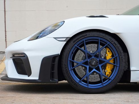 Used 2024 Porsche 718 Cayman GT4 RS w/ Weissach Package RWD image 61