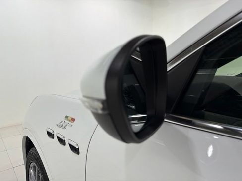 Used 2023 Maserati Grecale GT AWD/4WD image 9