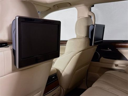 Used 2017 Lexus LX 570 4WD image 27