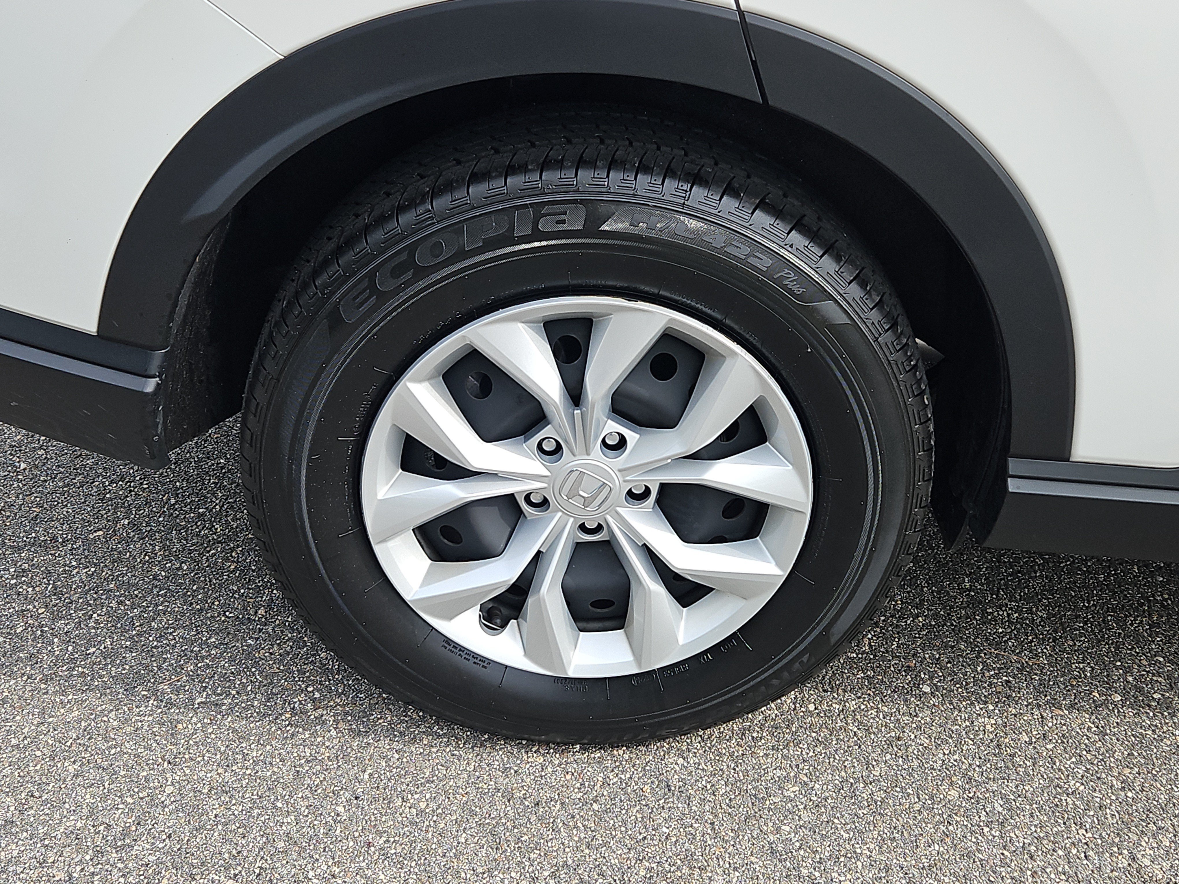 Certified 2025 Honda CR-V LX image 4