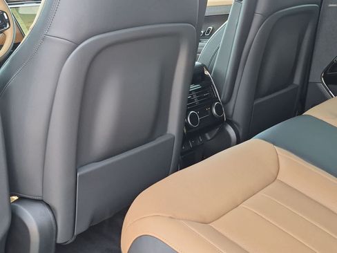 New 2027 Land Rover Range Rover Sport Dynamic SE AWD/4WD image 10