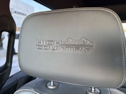 Used 2022 Chevrolet Silverado 2500 High Country w/ LPO, Hitch Package image 22