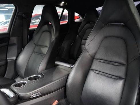 Used 2018 Porsche Panamera RWD image 11