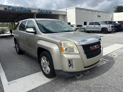 Used 2013 GMC Terrain SLE FWD image 3