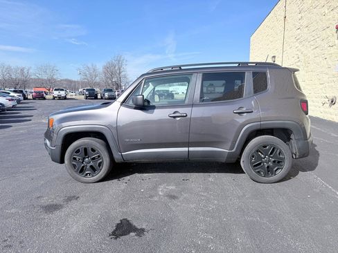 Used 2018 Jeep Renegade Sport w/ Power & Air Group image 2
