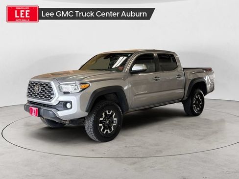Used 2020 Toyota Tacoma TRD Off-Road w/ Technology Package AWD/4WD image 1