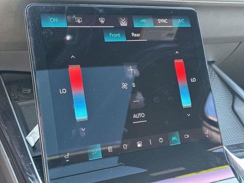 Used 2025 Cadillac Escalade Sport image 38