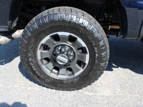 Used 2024 Ford F250 Lariat w/ Tremor Off-Road Package AWD/4WD image 13